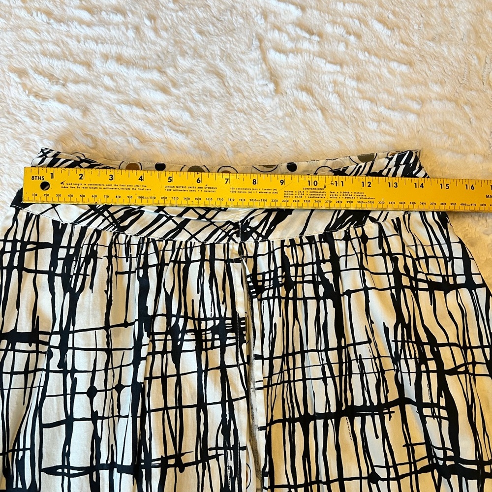 Unique Patterned Black And White Lined Skirt. Sma… - image 4